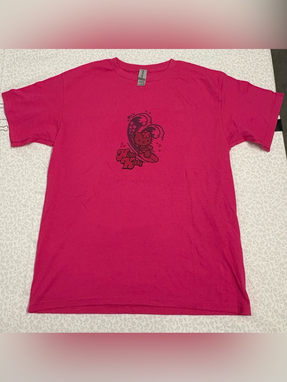 Y2K Gildan Heavy Cotton Pink Hello Kitty Graphic Short Sleeve Tee Ibizacore VTG